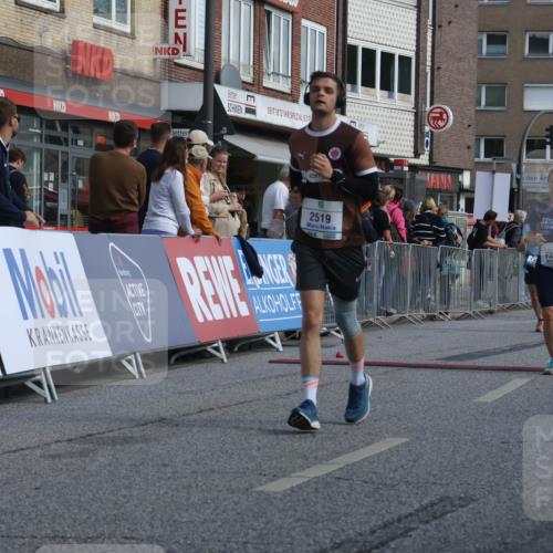 15.09.2024 - PSD Bank Halbmarathon Michael Strokosch http://msf.ph/oto/7072034 15.09.2024 12:11:05 Ziel 776, 1861, 2218, 2455, 2519, 2940, 2941, 3520, 3530 meine-sportfotos.de