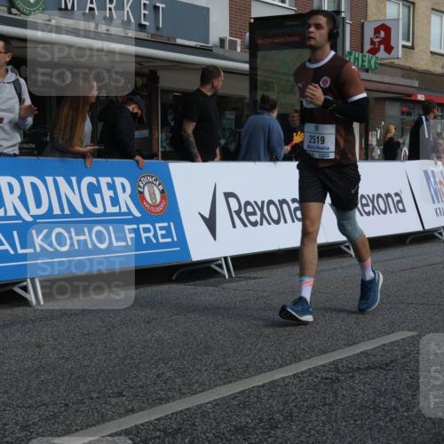 15.09.2024 - PSD Bank Halbmarathon Michael Strokosch http://msf.ph/oto/7072065 15.09.2024 12:11:08 Ziel 776, 1861, 2218, 2455, 2519, 2940, 2941, 3520, 3530 meine-sportfotos.de