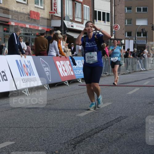 15.09.2024 - PSD Bank Halbmarathon Michael Strokosch http://msf.ph/oto/7072072 15.09.2024 12:11:08 Ziel 776, 1861, 2218, 2455, 2519, 2940, 2941, 3520, 3530 meine-sportfotos.de