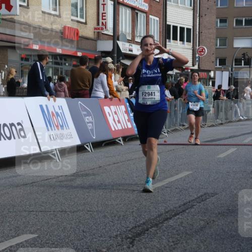 15.09.2024 - PSD Bank Halbmarathon Michael Strokosch http://msf.ph/oto/7072077 15.09.2024 12:11:09 Ziel 1861, 2218, 2455, 2519, 2941, 3520, 3530 meine-sportfotos.de