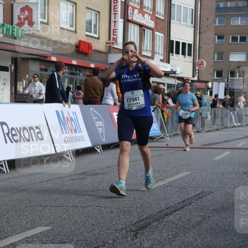 15.09.2024 - PSD Bank Halbmarathon Michael Strokosch http://msf.ph/oto/7072081 15.09.2024 12:11:09 Ziel 1861, 2218, 2455, 2519, 2941, 3520, 3530 meine-sportfotos.de