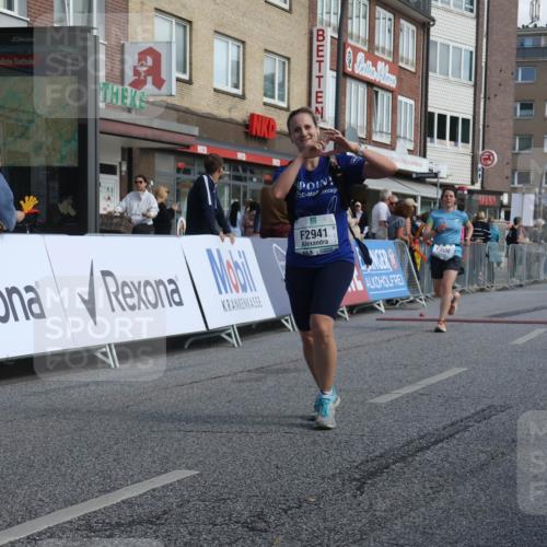 15.09.2024 - PSD Bank Halbmarathon Michael Strokosch http://msf.ph/oto/7072086 15.09.2024 12:11:09 Ziel 1861, 2218, 2455, 2519, 2941, 3520, 3530 meine-sportfotos.de