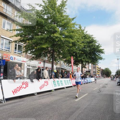 15.09.2024 - PSD Bank Halbmarathon Miley Keyser http://msf.ph/oto/7072091 15.09.2024 11:26:29 Ziel 688, 884, 1036, 1064, 1119, 1263 meine-sportfotos.de