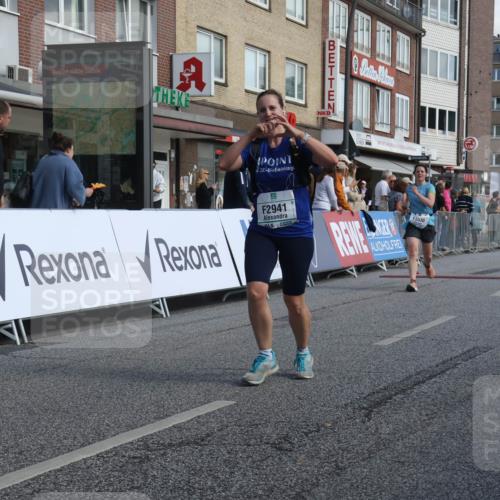 15.09.2024 - PSD Bank Halbmarathon Michael Strokosch http://msf.ph/oto/7072092 15.09.2024 12:11:09 Ziel 1861, 2218, 2455, 2519, 2941, 3520, 3530 meine-sportfotos.de