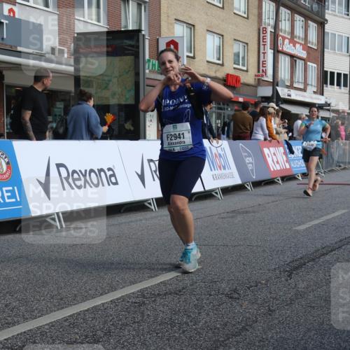 15.09.2024 - PSD Bank Halbmarathon Michael Strokosch http://msf.ph/oto/7072096 15.09.2024 12:11:10 Ziel 1861, 2218, 2455, 2519, 2540, 2888, 2941, 3520, 3530 meine-sportfotos.de