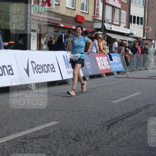 15.09.2024 - PSD Bank Halbmarathon Michael Strokosch http://msf.ph/oto/7072109 15.09.2024 12:11:11 Ziel 1242, 1861, 2218, 2455, 2519, 2540, 2888, 2941, 3520, 3530 meine-sportfotos.de