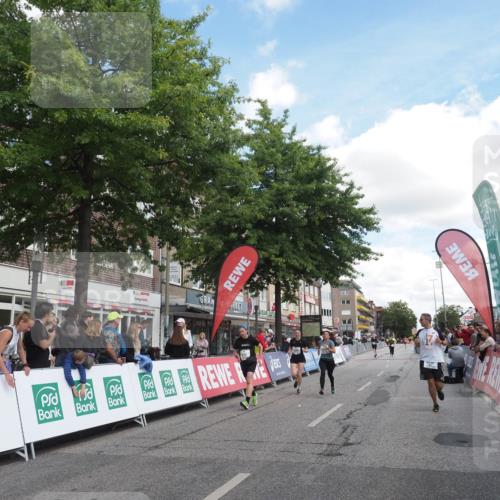 15.09.2024 - PSD Bank Halbmarathon Miley Keyser http://msf.ph/oto/7072132 15.09.2024 12:26:21 Ziel 2183, 2186, 3086, 3156, 3157, 3342, 3413 meine-sportfotos.de