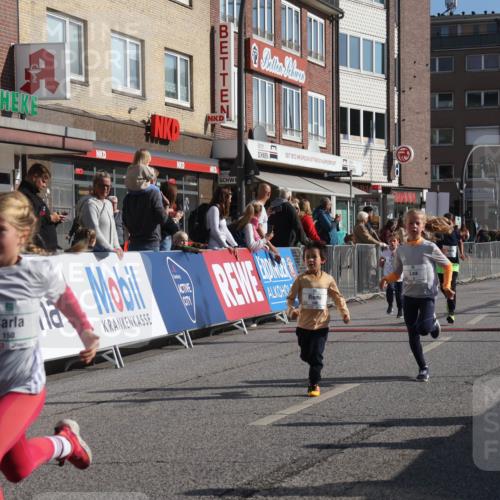 15.09.2024 - PSD Bank Halbmarathon Michael Strokosch http://msf.ph/oto/7072139 15.09.2024 10:29:08 Ziel 5, 12, 47, 70, 106, 107, 137, 150, 154, 170, 180, 189, 231, 244, 254, 255, 271, 288, 292, 297 meine-sportfotos.de