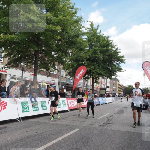 15.09.2024 - PSD Bank Halbmarathon Miley Keyser http://msf.ph/oto/7072157 15.09.2024 12:26:22 Ziel 2183, 2186, 3086, 3156, 3157, 3342, 3413, 3489 meine-sportfotos.de