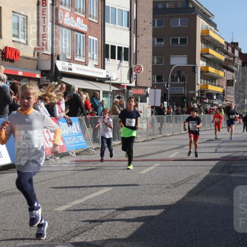 15.09.2024 - PSD Bank Halbmarathon Michael Strokosch http://msf.ph/oto/7072161 15.09.2024 10:29:10 Ziel 5, 12, 47, 70, 150, 154, 170, 180, 189, 194, 231, 244, 254, 255, 271, 288, 292, 297 meine-sportfotos.de