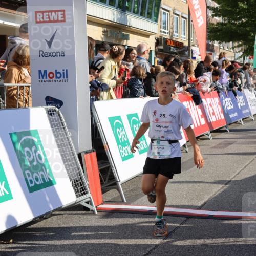 15.09.2024 - PSD Bank Halbmarathon Strokosch-Dieckow http://msf.ph/oto/7072167 15.09.2024 10:28:54 Ziel 26, 130, 162, 184, 192, 205, 235, 243, 273, 305 meine-sportfotos.de