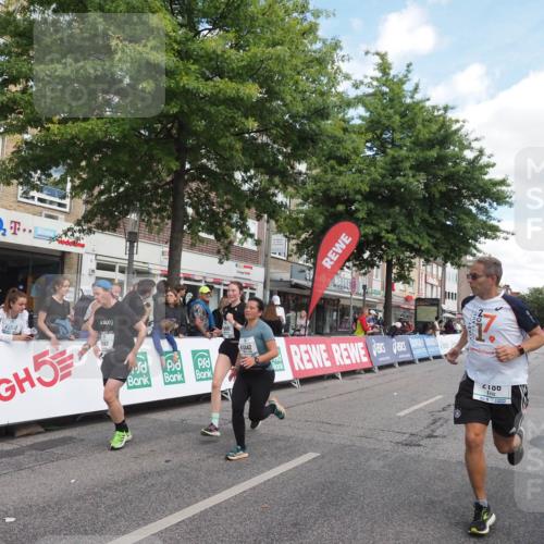15.09.2024 - PSD Bank Halbmarathon Miley Keyser http://msf.ph/oto/7072171 15.09.2024 12:26:23 Ziel 2183, 2186, 3086, 3156, 3157, 3342, 3413, 3489 meine-sportfotos.de