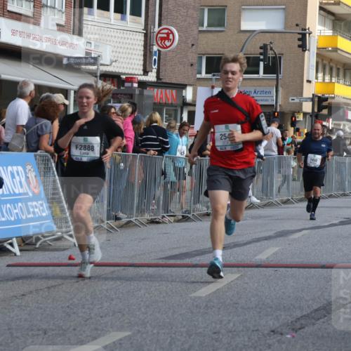15.09.2024 - PSD Bank Halbmarathon Michael Strokosch http://msf.ph/oto/7072174 15.09.2024 12:11:17 Ziel 1242, 1930, 2519, 2540, 2888, 2941, 3530 meine-sportfotos.de