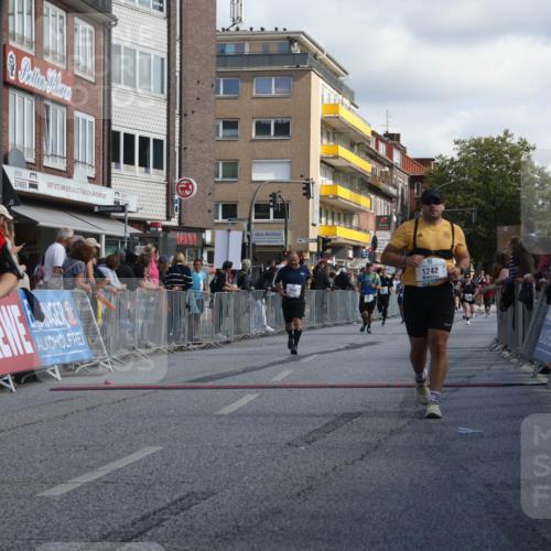 15.09.2024 - PSD Bank Halbmarathon Michael Strokosch http://msf.ph/oto/7072206 15.09.2024 12:11:19 Ziel 1242, 1930, 2540, 2888, 2941, 3530 meine-sportfotos.de