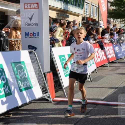 15.09.2024 - PSD Bank Halbmarathon Strokosch-Dieckow http://msf.ph/oto/7072214 15.09.2024 10:28:54 Ziel 26, 130, 162, 184, 192, 205, 235, 243, 273, 305 meine-sportfotos.de