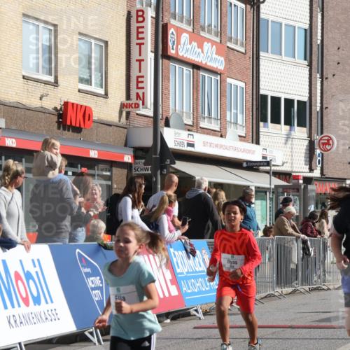 15.09.2024 - PSD Bank Halbmarathon Michael Strokosch http://msf.ph/oto/7072239 15.09.2024 10:29:15 Ziel 5, 12, 47, 70, 150, 170, 180, 194, 244, 254, 255, 271, 288, 297 meine-sportfotos.de