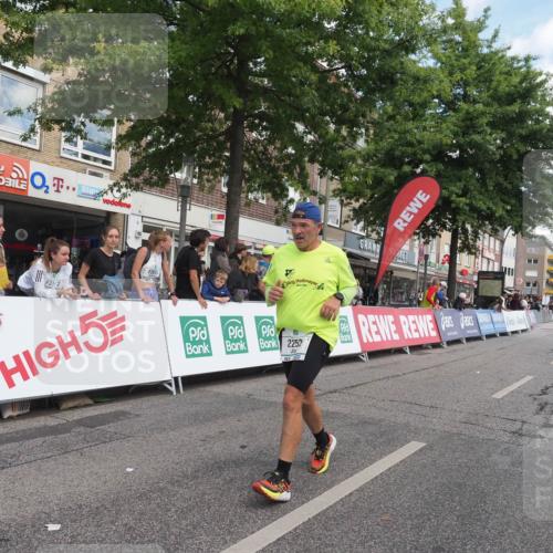 15.09.2024 - PSD Bank Halbmarathon Miley Keyser http://msf.ph/oto/7072282 15.09.2024 12:26:40 Ziel 2009, 2252, 3237, 3374, 3489 meine-sportfotos.de