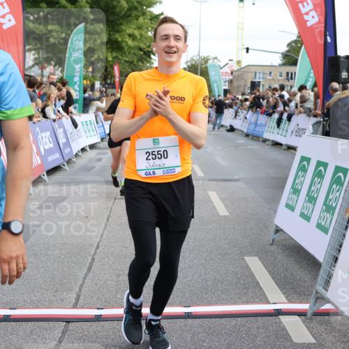 15.09.2024 - PSD Bank Halbmarathon Strokosch-Dieckow http://msf.ph/oto/7072313 15.09.2024 12:23:35 Ziel 803, 2078, 2307, 2400, 2550, 2933, 2999, 3243, 3320, 3370 meine-sportfotos.de