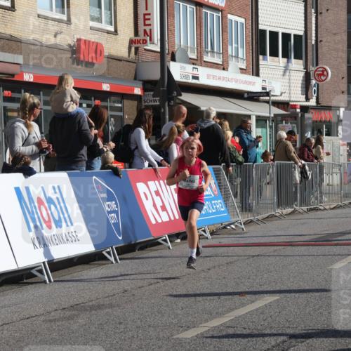 15.09.2024 - PSD Bank Halbmarathon Michael Strokosch http://msf.ph/oto/7072317 15.09.2024 10:29:26 Ziel 46, 70, 80, 85, 111, 120, 194, 254, 255 meine-sportfotos.de