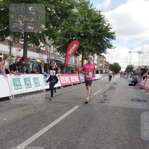 15.09.2024 - PSD Bank Halbmarathon Miley Keyser http://msf.ph/oto/7072332 15.09.2024 12:26:48 Ziel 2009, 2252, 3128, 3374 meine-sportfotos.de