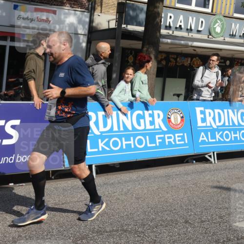 15.09.2024 - PSD Bank Halbmarathon Michael Strokosch http://msf.ph/oto/7072339 15.09.2024 12:11:27 Ziel 1242, 1930, 2005, 2193, 2220, 2540, 2888, 3209 meine-sportfotos.de