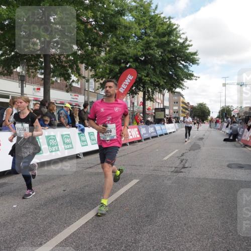 15.09.2024 - PSD Bank Halbmarathon Miley Keyser http://msf.ph/oto/7072351 15.09.2024 12:26:49 Ziel 2009, 2252, 3128, 3374 meine-sportfotos.de