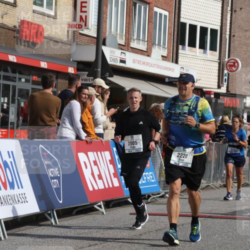 15.09.2024 - PSD Bank Halbmarathon Michael Strokosch http://msf.ph/oto/7072353 15.09.2024 12:11:29 Ziel 1242, 1930, 2005, 2031, 2187, 2193, 2220, 2226, 2540, 2884, 2888, 3209, 3223 meine-sportfotos.de