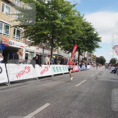 15.09.2024 - PSD Bank Halbmarathon Miley Keyser http://msf.ph/oto/7072358 15.09.2024 11:26:59 Ziel 436, 440, 689, 725, 728, 737, 885 meine-sportfotos.de