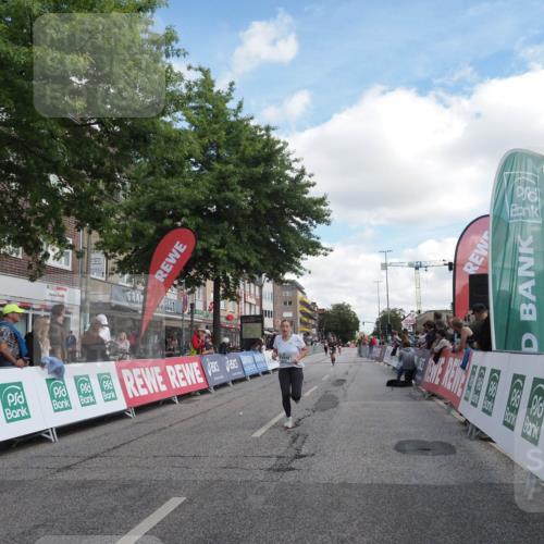 15.09.2024 - PSD Bank Halbmarathon Miley Keyser http://msf.ph/oto/7072359 15.09.2024 12:26:51 Ziel 2009, 2252, 3128, 3374 meine-sportfotos.de