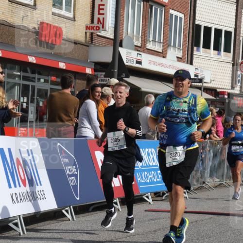15.09.2024 - PSD Bank Halbmarathon Michael Strokosch http://msf.ph/oto/7072362 15.09.2024 12:11:29 Ziel 1242, 1930, 2005, 2031, 2187, 2193, 2220, 2226, 2540, 2884, 2888, 3209, 3223 meine-sportfotos.de