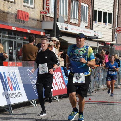 15.09.2024 - PSD Bank Halbmarathon Michael Strokosch http://msf.ph/oto/7072366 15.09.2024 12:11:30 Ziel 1242, 1634, 1930, 2005, 2031, 2187, 2193, 2220, 2226, 2540, 2782, 2884, 2888, 3209, 3223 meine-sportfotos.de