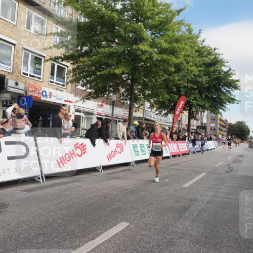 15.09.2024 - PSD Bank Halbmarathon Miley Keyser http://msf.ph/oto/7072367 15.09.2024 11:26:59 Ziel 436, 440, 689, 725, 728, 737, 885 meine-sportfotos.de