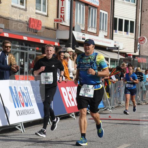 15.09.2024 - PSD Bank Halbmarathon Michael Strokosch http://msf.ph/oto/7072371 15.09.2024 12:11:30 Ziel 1242, 1634, 1930, 2005, 2031, 2187, 2193, 2220, 2226, 2540, 2782, 2884, 2888, 3209, 3223 meine-sportfotos.de