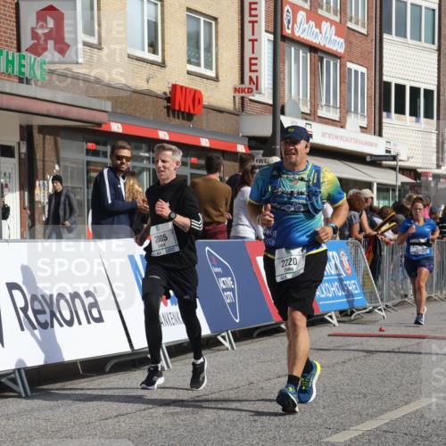 15.09.2024 - PSD Bank Halbmarathon Michael Strokosch http://msf.ph/oto/7072375 15.09.2024 12:11:30 Ziel 1242, 1634, 1930, 2005, 2031, 2187, 2193, 2220, 2226, 2540, 2782, 2884, 2888, 3209, 3223 meine-sportfotos.de