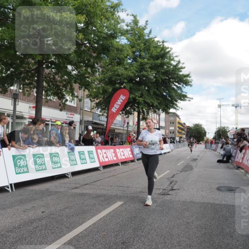 15.09.2024 - PSD Bank Halbmarathon Miley Keyser http://msf.ph/oto/7072383 15.09.2024 12:26:52 Ziel 2009, 2252, 3128, 3374 meine-sportfotos.de