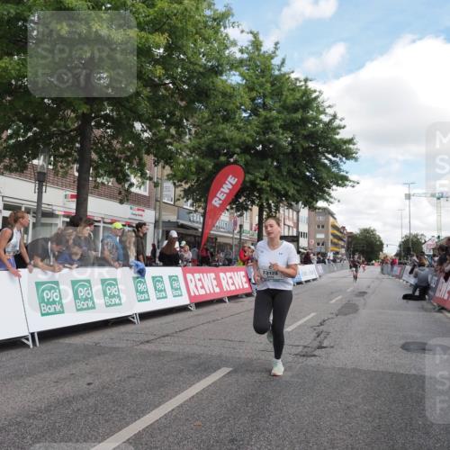 15.09.2024 - PSD Bank Halbmarathon Miley Keyser http://msf.ph/oto/7072389 15.09.2024 12:26:52 Ziel 2009, 2252, 3128, 3374 meine-sportfotos.de