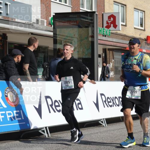 15.09.2024 - PSD Bank Halbmarathon Michael Strokosch http://msf.ph/oto/7072393 15.09.2024 12:11:31 Ziel 1242, 1634, 1930, 2005, 2031, 2187, 2193, 2220, 2226, 2782, 2884, 3209, 3223 meine-sportfotos.de