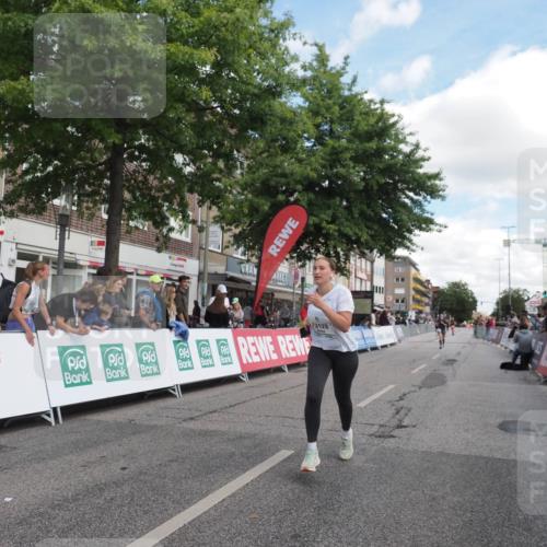 15.09.2024 - PSD Bank Halbmarathon Miley Keyser http://msf.ph/oto/7072396 15.09.2024 12:26:52 Ziel 2009, 2252, 3128, 3374 meine-sportfotos.de