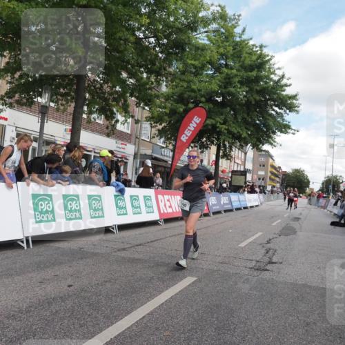 15.09.2024 - PSD Bank Halbmarathon Miley Keyser http://msf.ph/oto/7072415 15.09.2024 12:27:00 Ziel 2009, 2113, 3128, 3249, 3374, 3490 meine-sportfotos.de