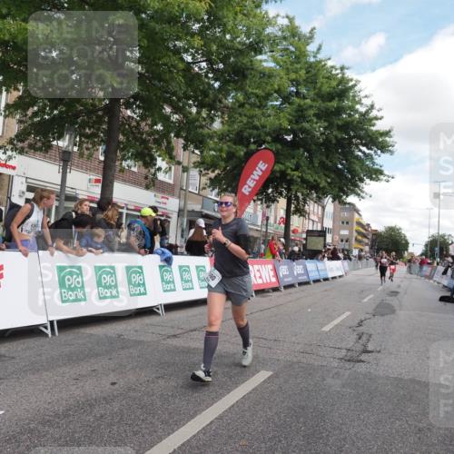 15.09.2024 - PSD Bank Halbmarathon Miley Keyser http://msf.ph/oto/7072432 15.09.2024 12:27:00 Ziel 2009, 2113, 3128, 3249, 3374, 3490 meine-sportfotos.de