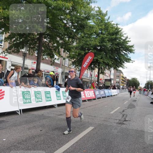 15.09.2024 - PSD Bank Halbmarathon Miley Keyser http://msf.ph/oto/7072436 15.09.2024 12:27:00 Ziel 2009, 2113, 3128, 3249, 3374, 3490 meine-sportfotos.de