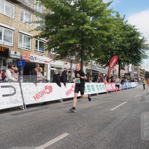 15.09.2024 - PSD Bank Halbmarathon Miley Keyser http://msf.ph/oto/7072453 15.09.2024 11:27:05 Ziel 436, 440, 665, 689, 725, 728, 737, 826, 885 meine-sportfotos.de