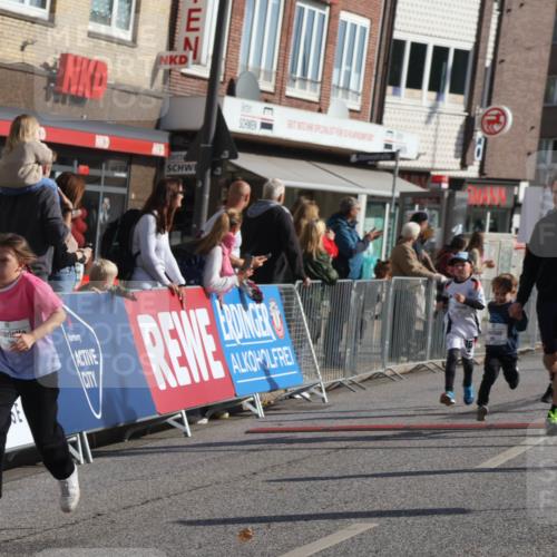 15.09.2024 - PSD Bank Halbmarathon Michael Strokosch http://msf.ph/oto/7072481 15.09.2024 10:29:41 Ziel 15, 46, 60, 74, 80, 112, 120, 164, 168, 171, 185, 225, 246 meine-sportfotos.de