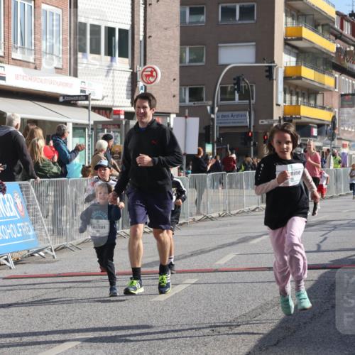 15.09.2024 - PSD Bank Halbmarathon Michael Strokosch http://msf.ph/oto/7072485 15.09.2024 10:29:42 Ziel 15, 46, 60, 63, 74, 112, 164, 168, 171, 185, 225, 246 meine-sportfotos.de