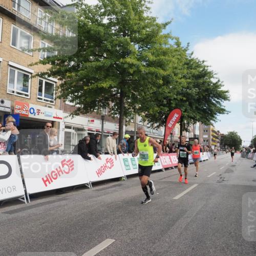 15.09.2024 - PSD Bank Halbmarathon Miley Keyser http://msf.ph/oto/7072510 15.09.2024 11:27:09 Ziel 436, 440, 665, 689, 725, 728, 737, 826 meine-sportfotos.de