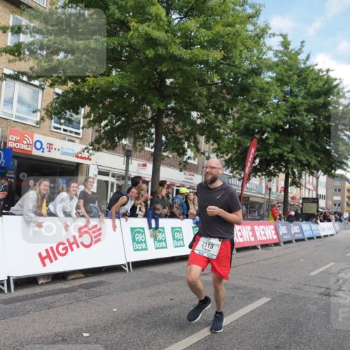 15.09.2024 - PSD Bank Halbmarathon Miley Keyser http://msf.ph/oto/7072527 15.09.2024 12:27:07 Ziel 2113, 2812, 3249, 3490 meine-sportfotos.de