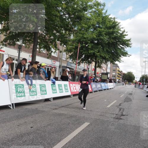 15.09.2024 - PSD Bank Halbmarathon Miley Keyser http://msf.ph/oto/7072546 15.09.2024 12:27:14 Ziel 2113, 2812, 3249, 3490 meine-sportfotos.de