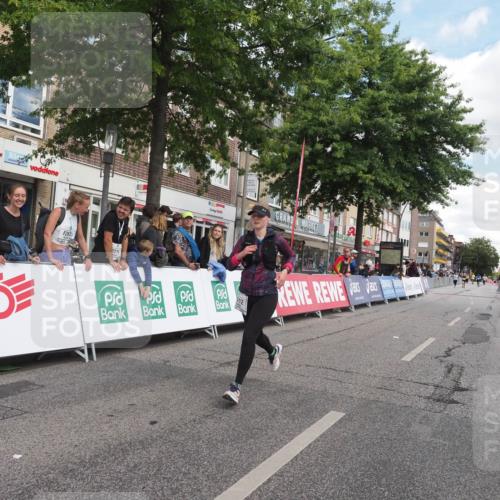 15.09.2024 - PSD Bank Halbmarathon Miley Keyser http://msf.ph/oto/7072551 15.09.2024 12:27:14 Ziel 2113, 2812, 3249, 3490 meine-sportfotos.de