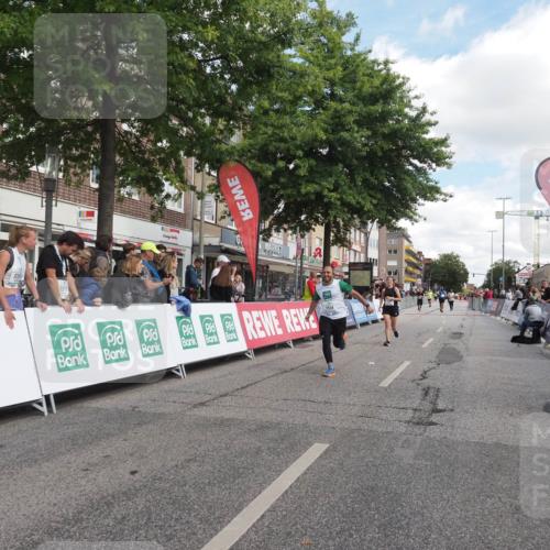 15.09.2024 - PSD Bank Halbmarathon Miley Keyser http://msf.ph/oto/7072559 15.09.2024 12:27:28 Ziel 2114, 2528, 3288 meine-sportfotos.de