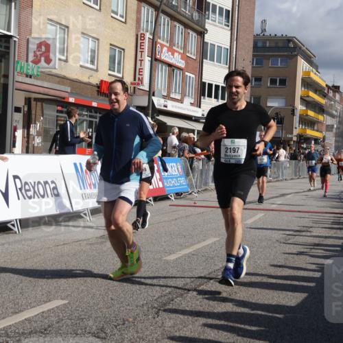 15.09.2024 - PSD Bank Halbmarathon Michael Strokosch http://msf.ph/oto/7072585 15.09.2024 12:11:44 Ziel 1634, 1856, 2001, 2031, 2187, 2193, 2197, 2226, 2405, 2406, 2575, 2782, 2809, 2810, 2884, 3209, 3223 meine-sportfotos.de